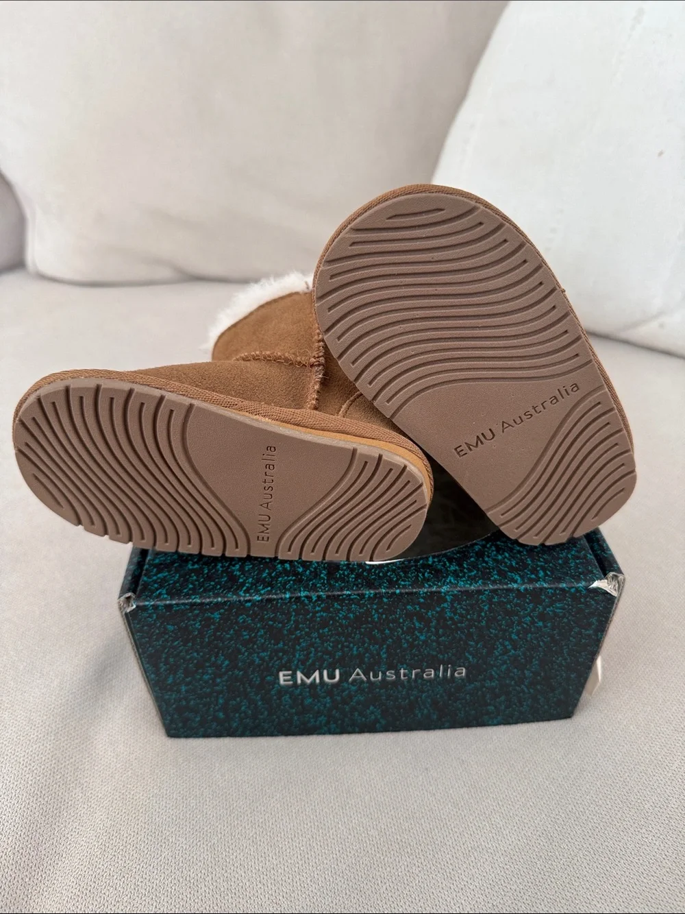 EMU NWT toddler boots